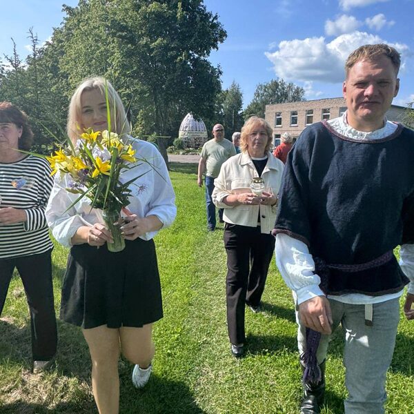 Tyla, kuri kalba